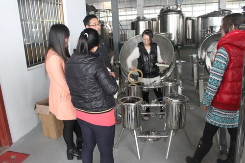 雙聯(lián)過濾器培訓現(xiàn)場圖