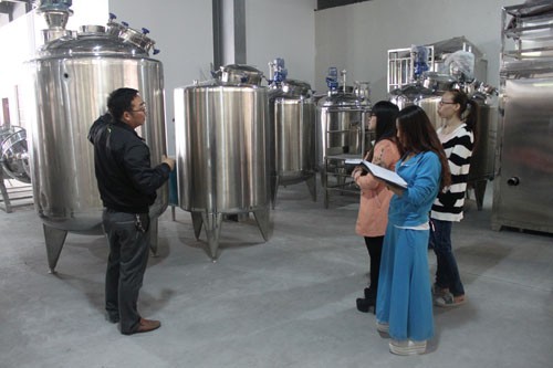 不銹鋼罐培訓現(xiàn)場圖